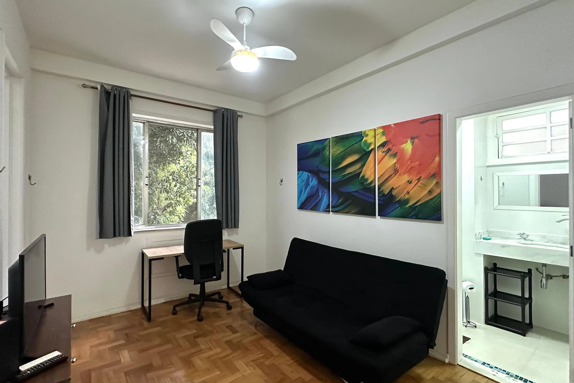 Apartamento mobiliado com 1 quarto, varanda e 2 banheiros — photo 10