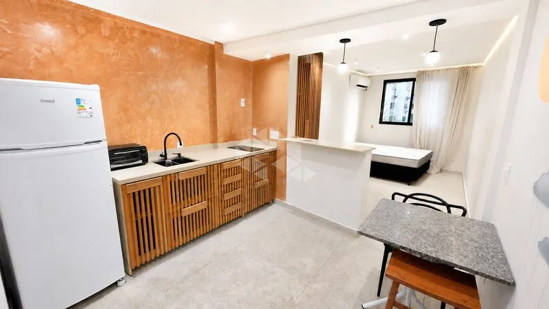 Furnished one-bedroom, 30 m² apartment in Florianópolis — photo 3