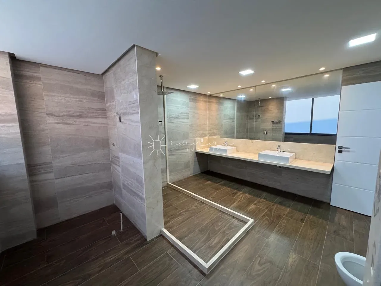 Penthouse with 5 bedrooms and 5 en-suite baths — photo 7