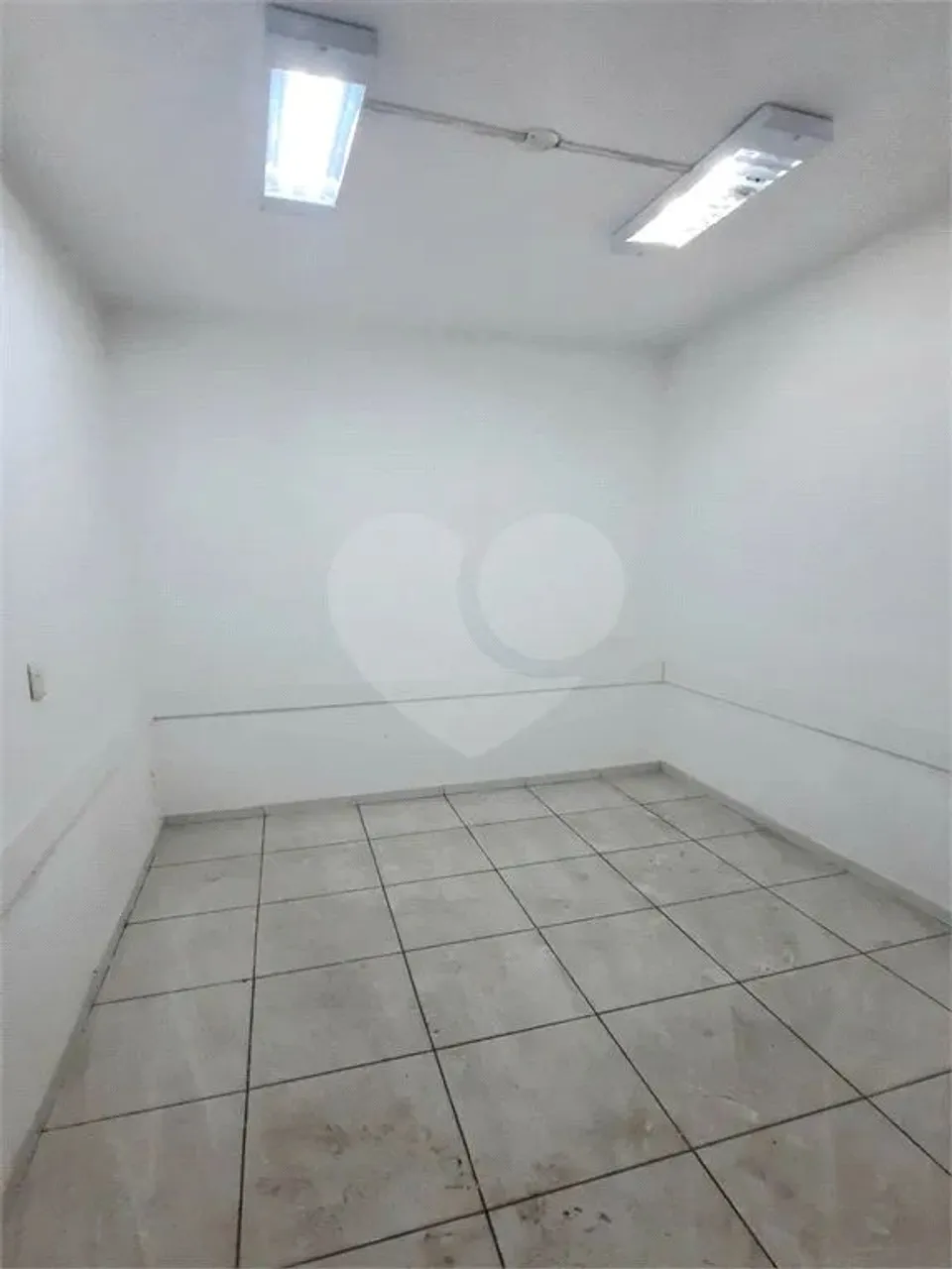 Unfurnished house with 5 bedrooms and 5 bathrooms — photo 10