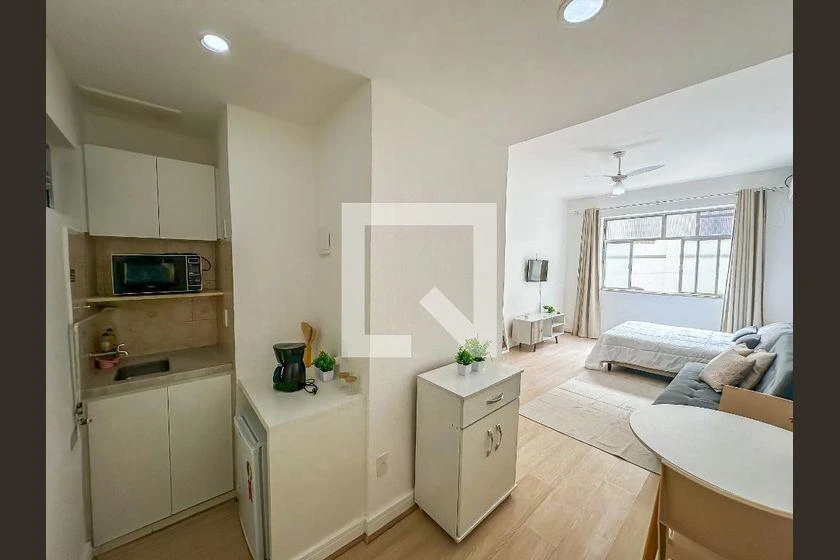Furnished studio, 30 m² — photo 2