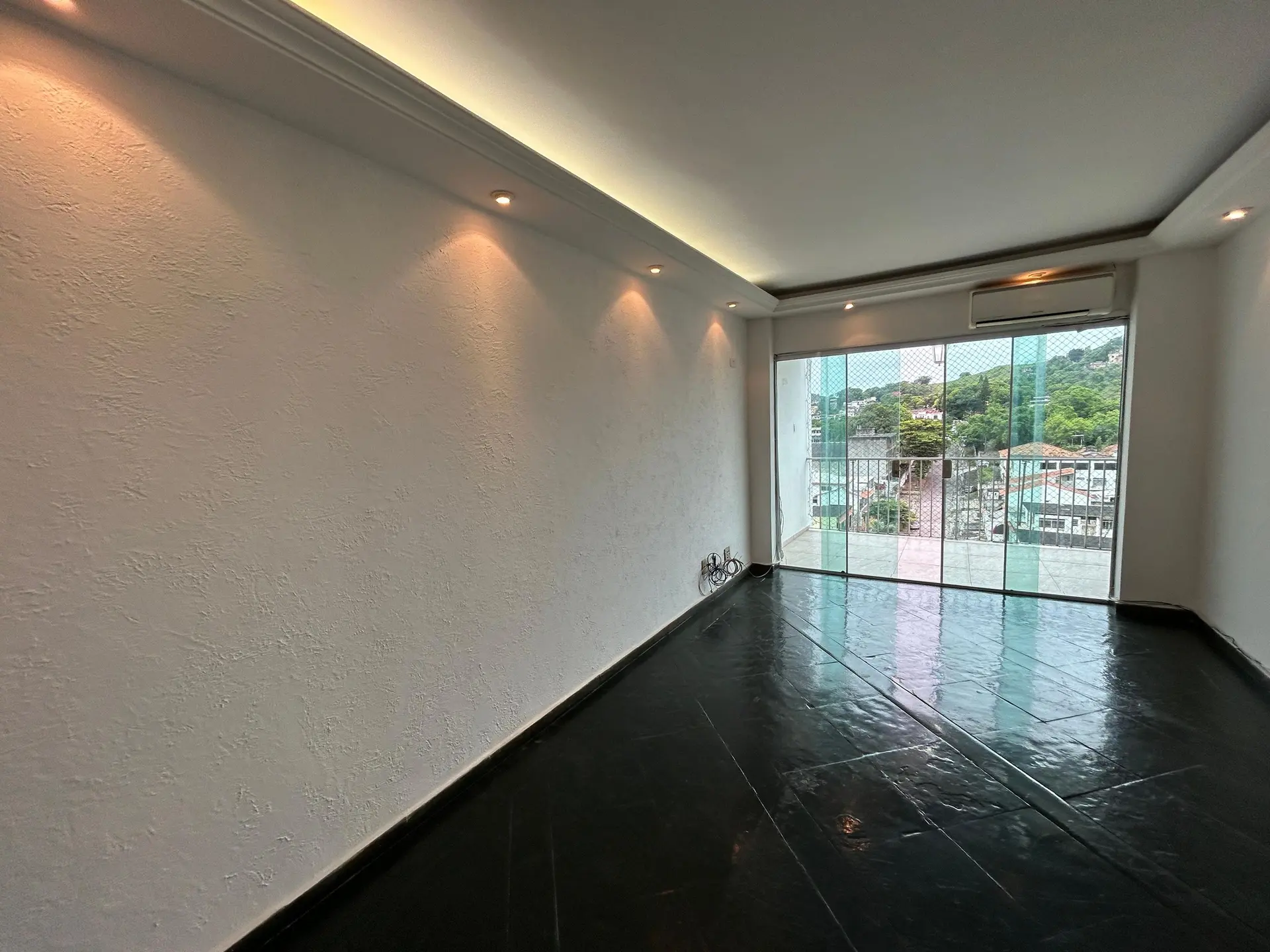 72 m² apartment with a home office and a mountain view — photo 15