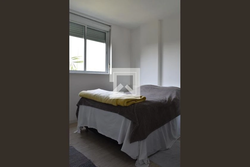 Furnished apartment with 2 bedrooms and open kitchen — photo 12