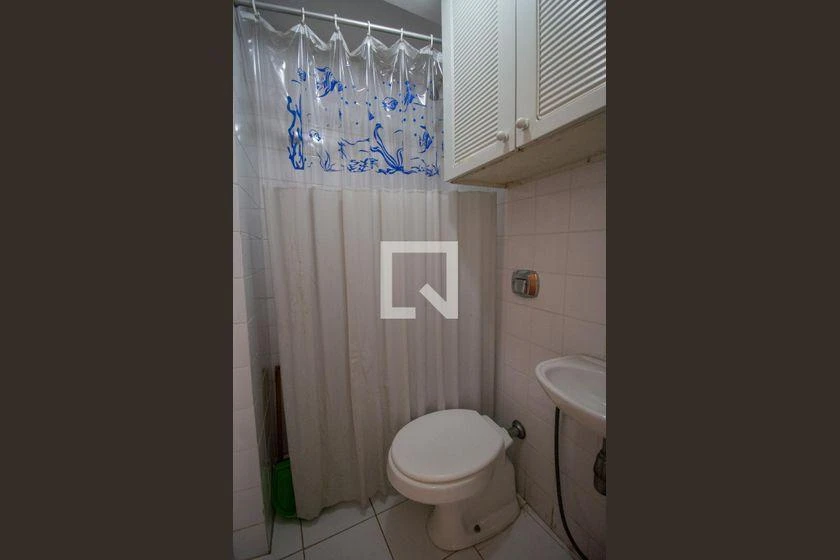 200 m² apartment with 3 bedrooms and 2 parking spaces — photo 41