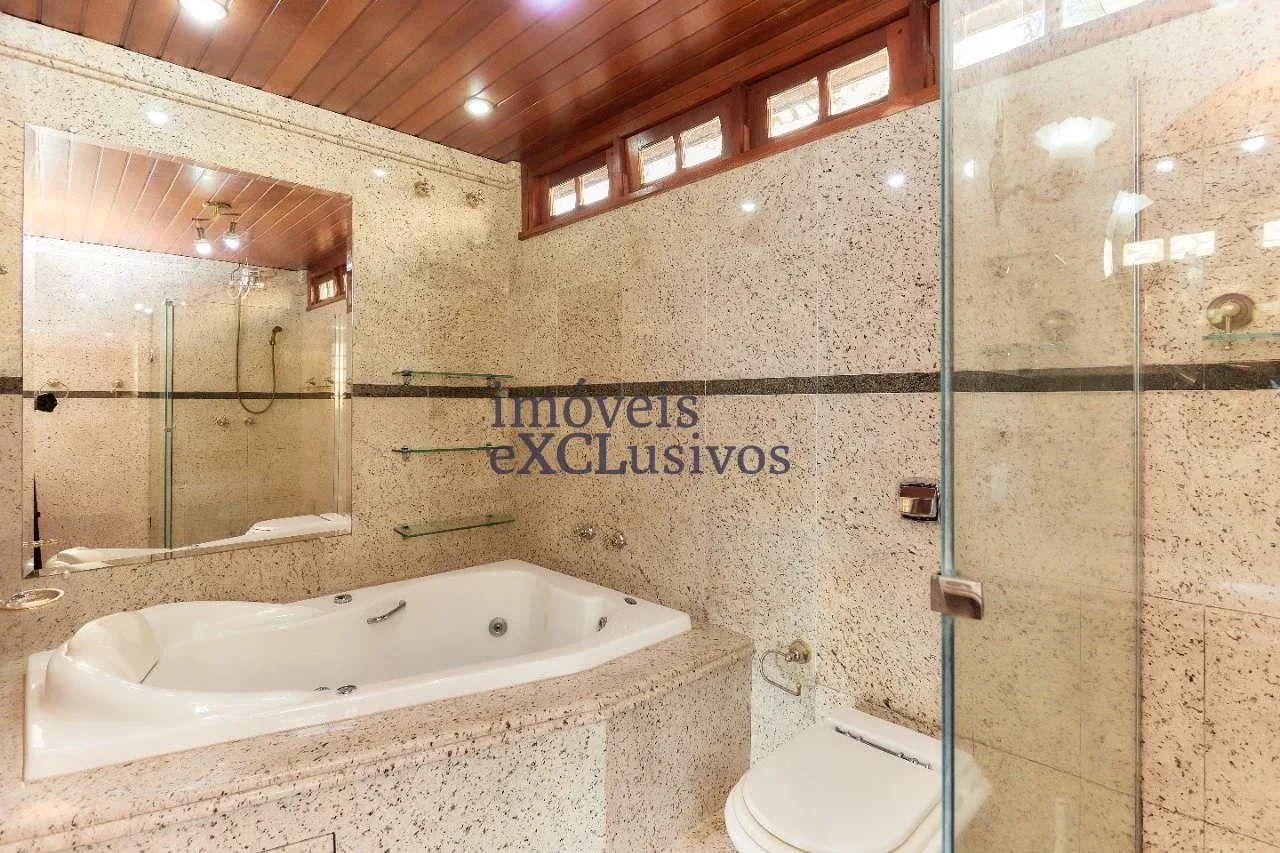House with 3 en-suite bedrooms and 665 m² garden — photo 40