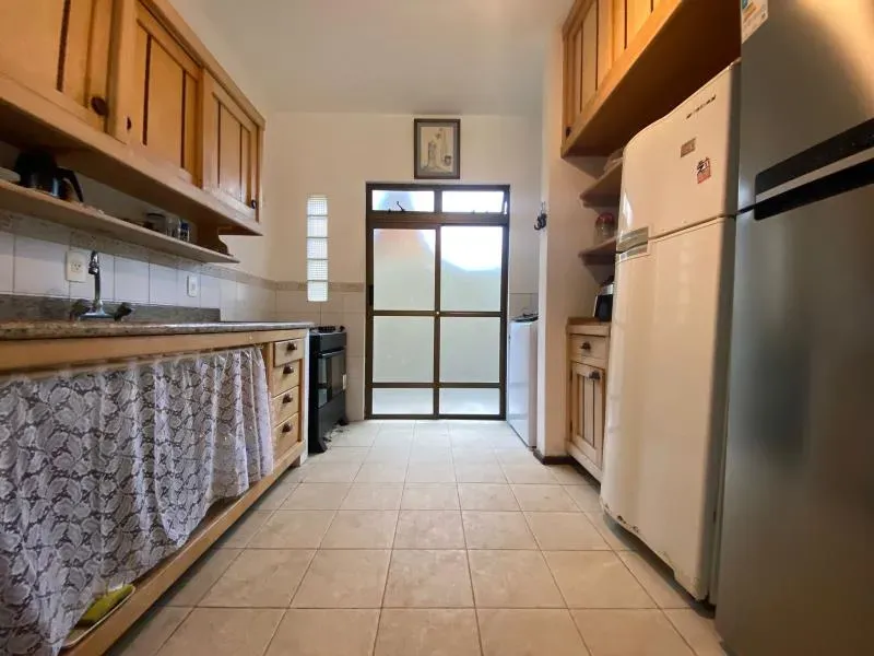 Меблированный дом 500 м² с 4 спальнями и 2 парковками — photo 11