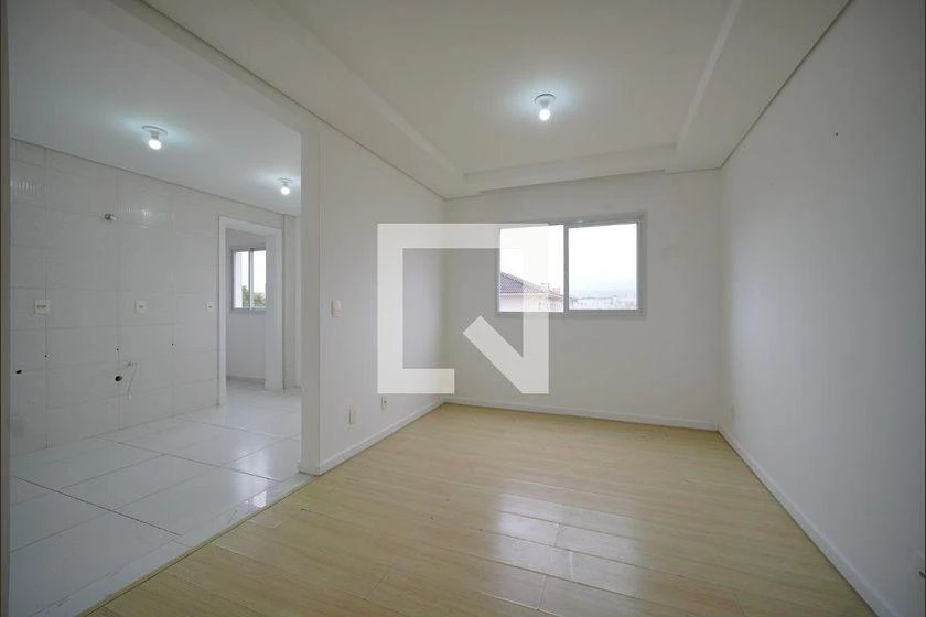 Apartment, 86 m², with wood or laminate floors — photo 2