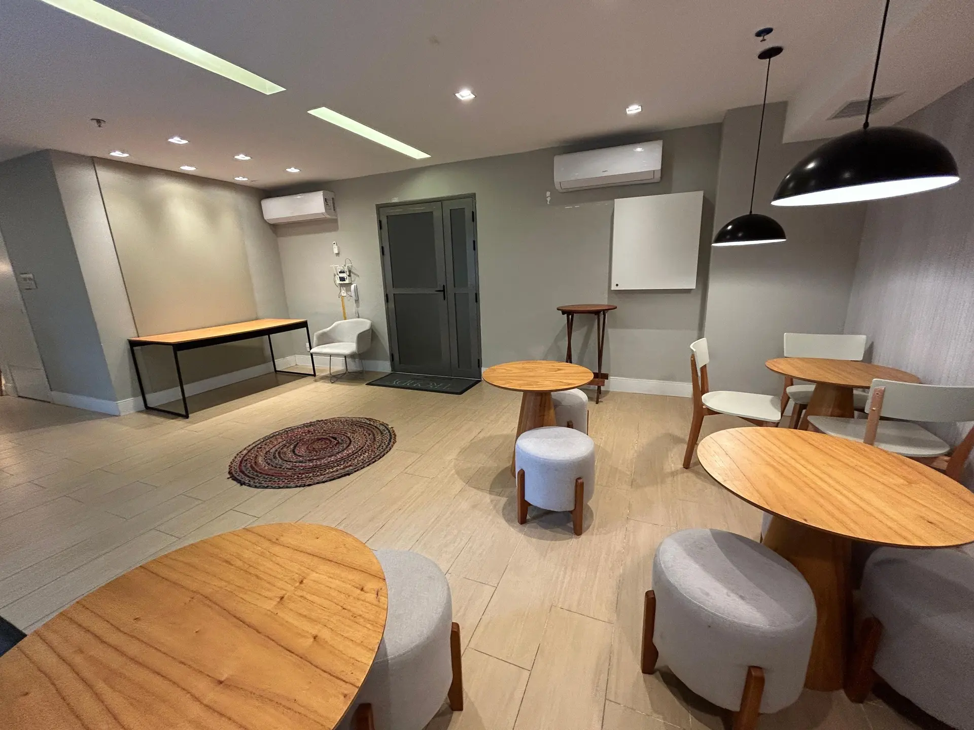 Apartamento mobiliado de 2 quartos com máquina de lavar — photo 92