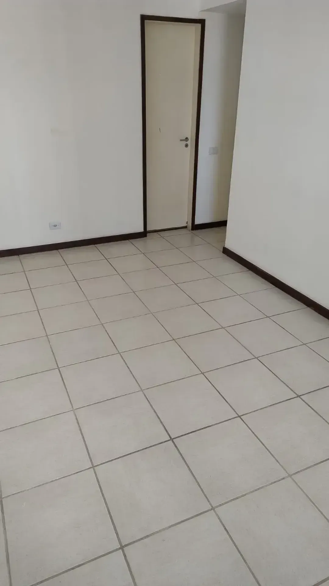 64 m² rental apartment with 2 bedrooms and balcony — photo 9