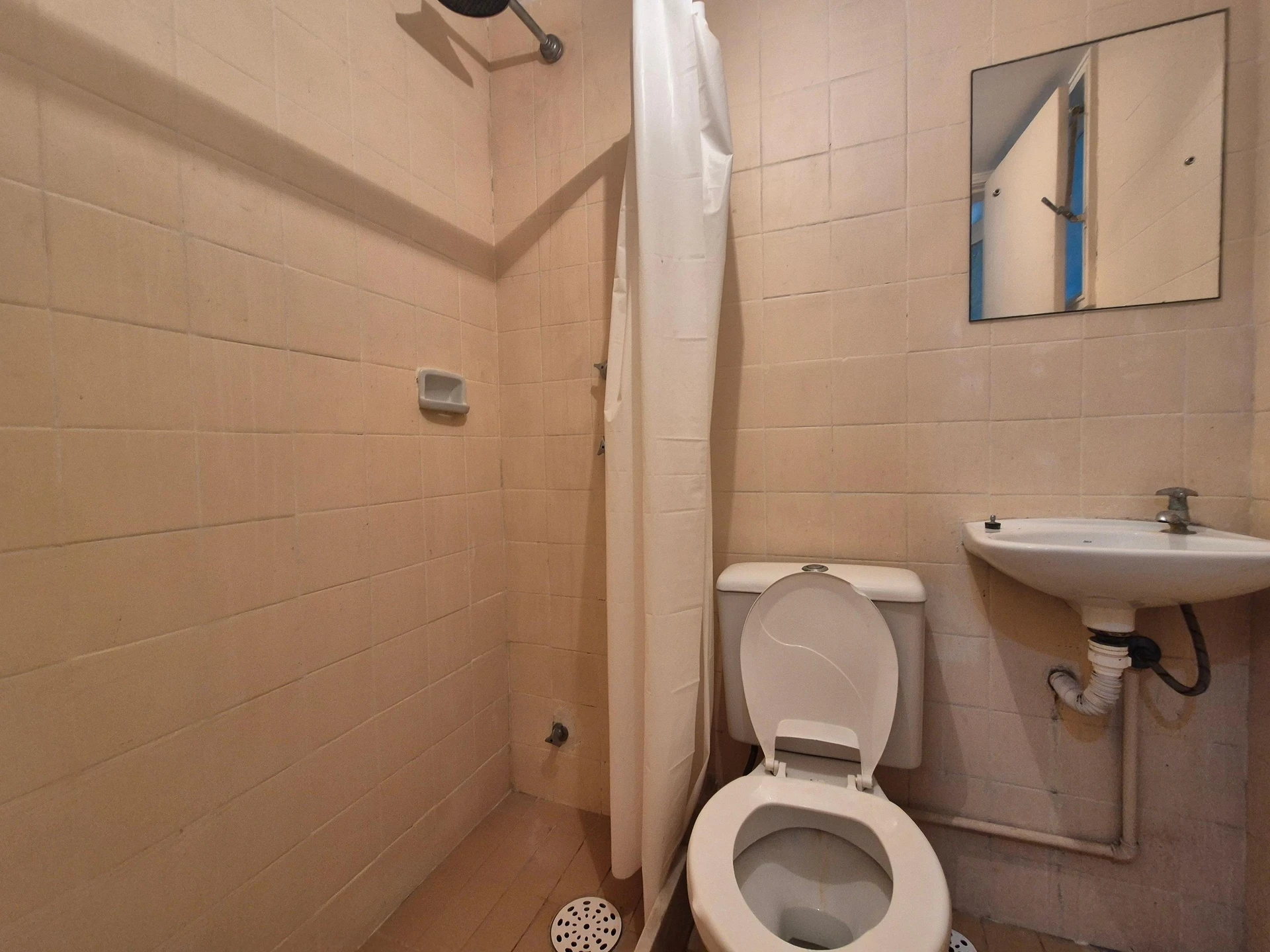 2-bedroom apartment in a building with a sauna — photo 41