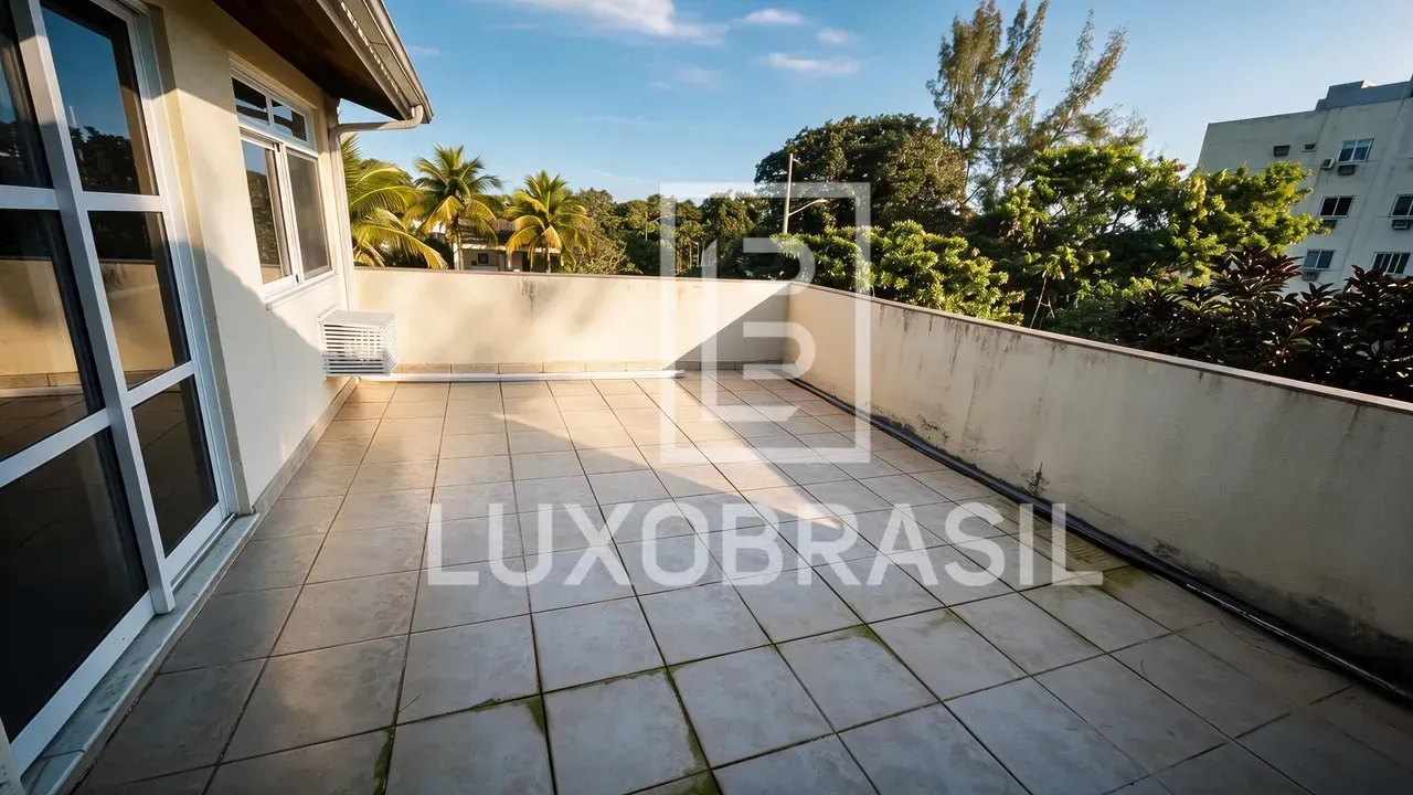 House with 5 bedrooms and balcony with built-in grill — photo 12