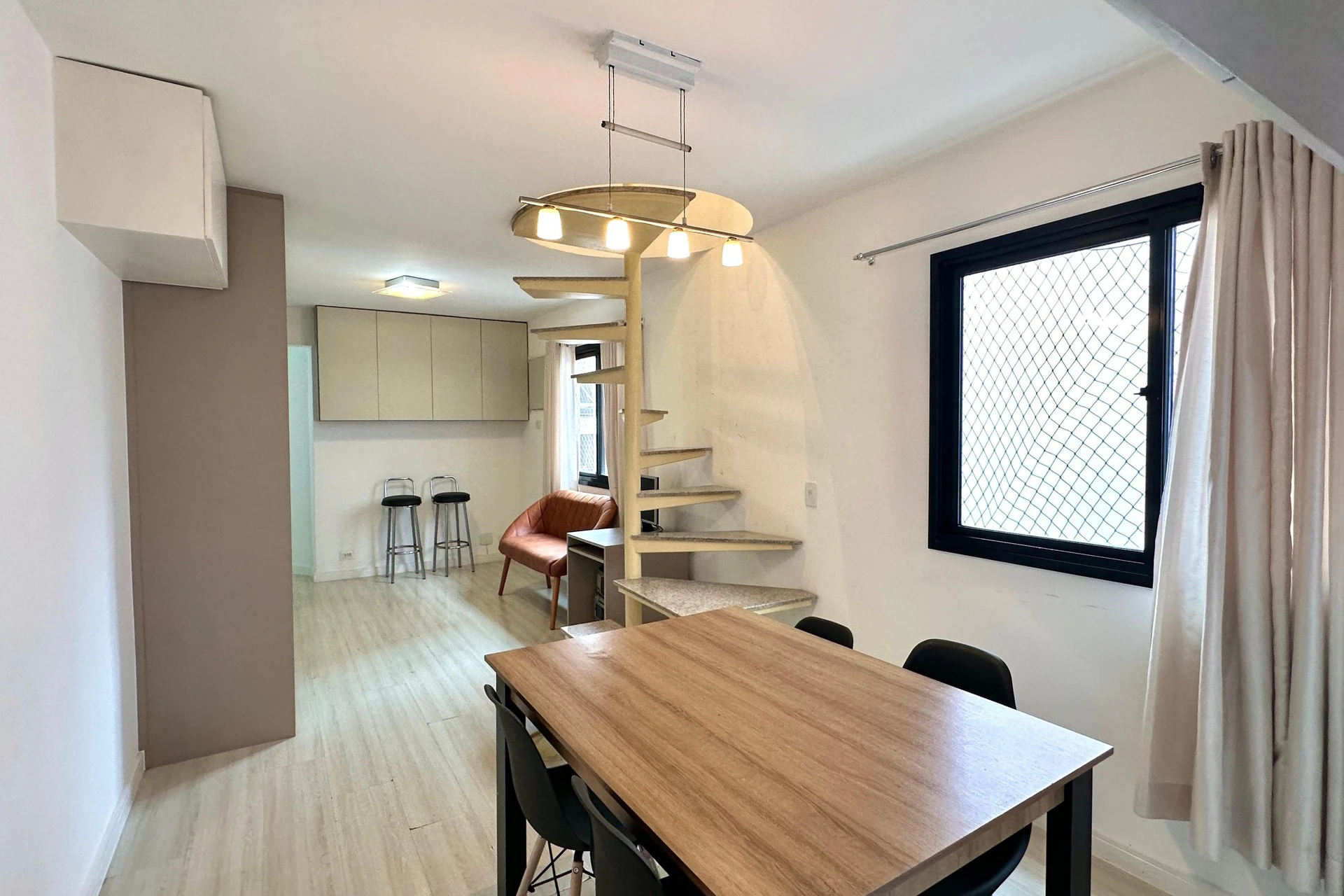 Furnished apartment with an open kitchen and 2 en-suite bedrooms — photo 20