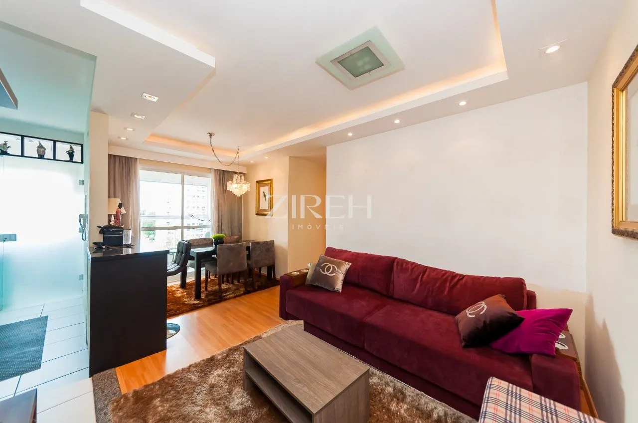 Apartment on the 10th floor with a glass-enclosed balcony