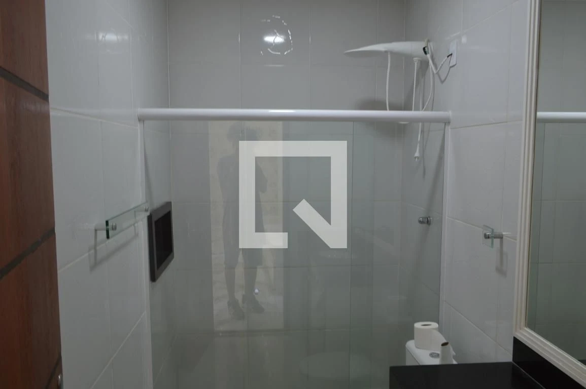 Casa de 3 quartos com janelas do piso ao teto — photo 64