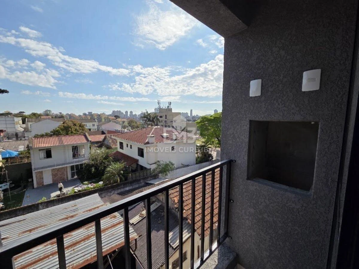 One-bedroom apartment with a home office in Curitiba — photo 6