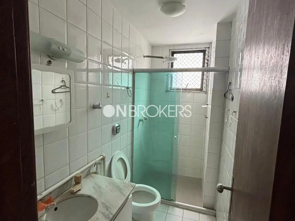 Apartment, 98 m², with wood or laminate floors — photo 6