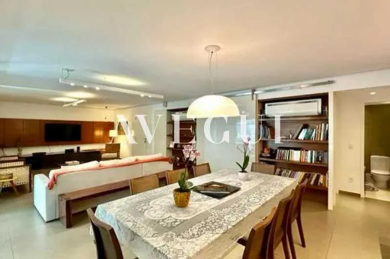 4-bedroom apartment with a private BBQ — photo 15