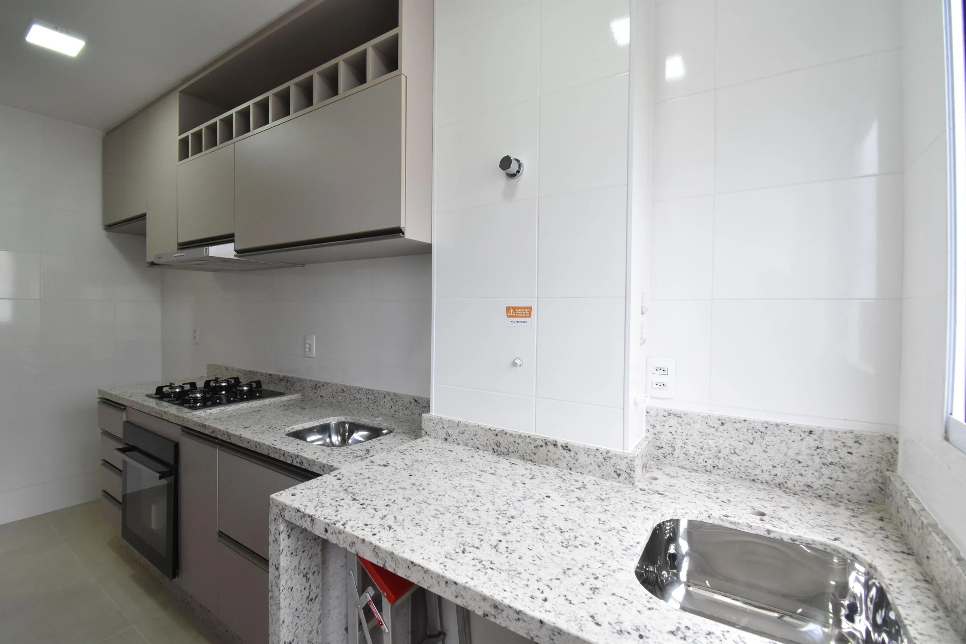 2-bedroom apartment with a home office in Curitiba — photo 32