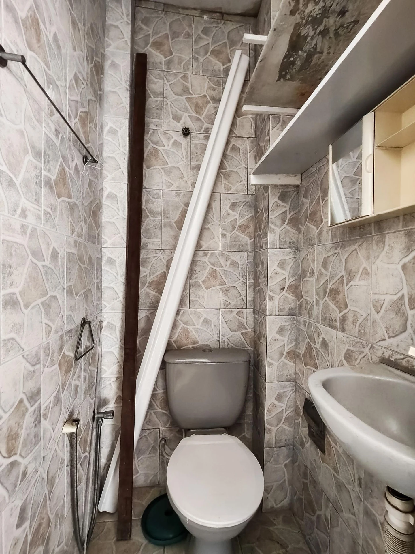 2-bedroom apartment with 2 bathrooms and mountain views — photo 31