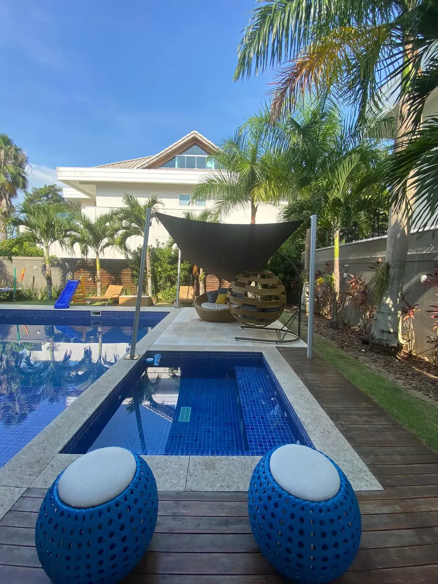 Casa mobiliada em condomínio com 5 quartos e 5 banheiros — photo 2