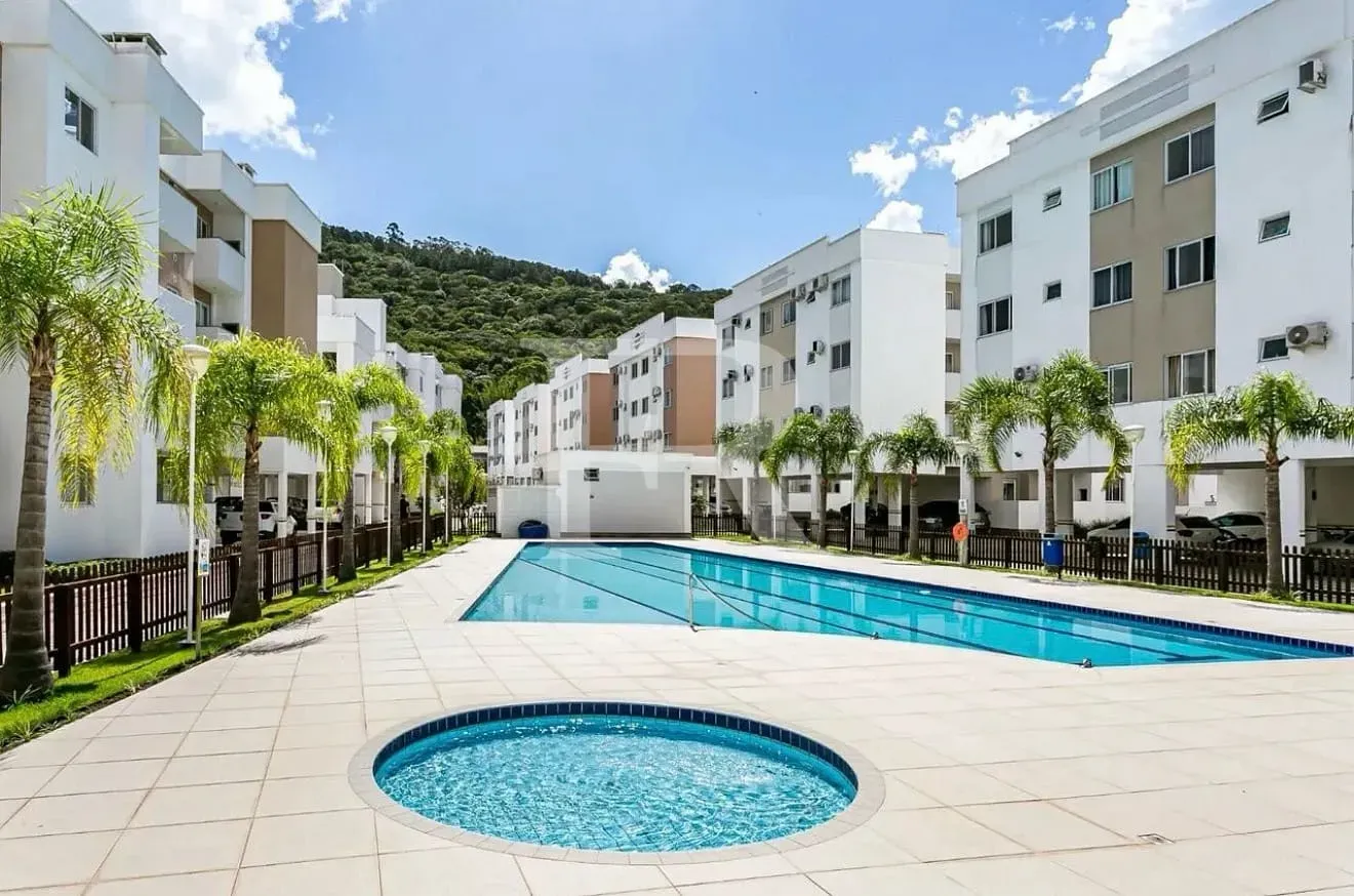 2-bedroom apartment with balcony and charcoal grill — photo 137