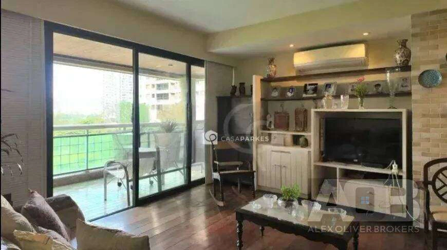 3-bedroom apartment of 140 m² with air conditioning — photo 15