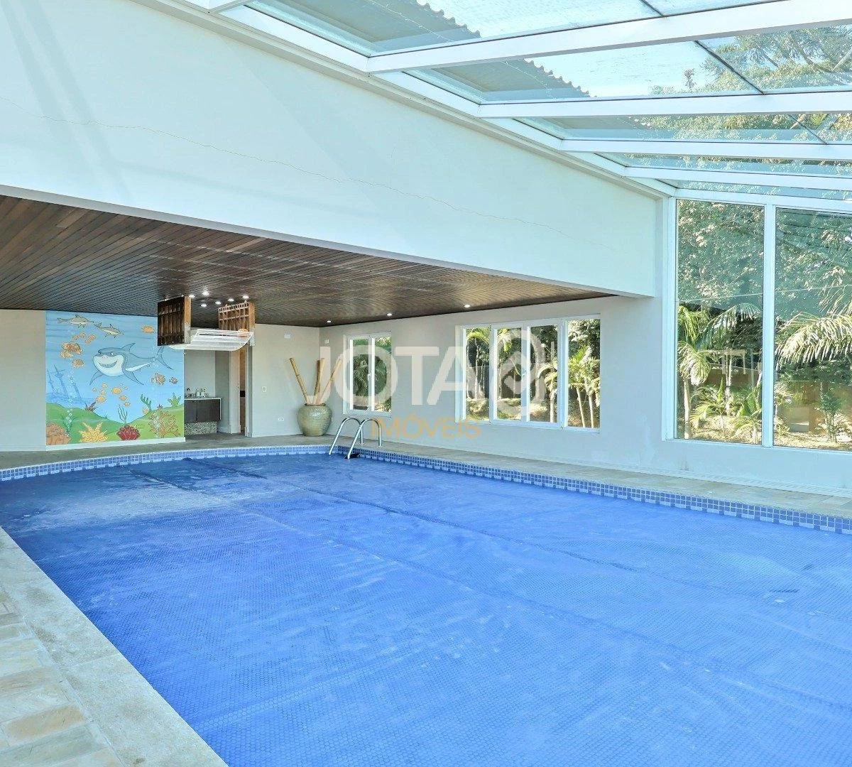 House with 5 suites, 8 baths and 6 parking spaces — photo 5