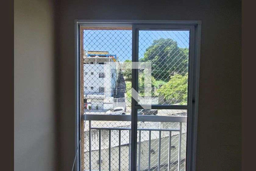 Apartamento de 2 quartos e 1 banheiro com cozinha fechada — photo 6