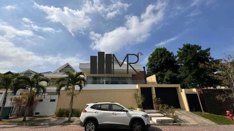 Casa em condomínio duplex mobiliada com 4 suítes e 503 m² — photo 7