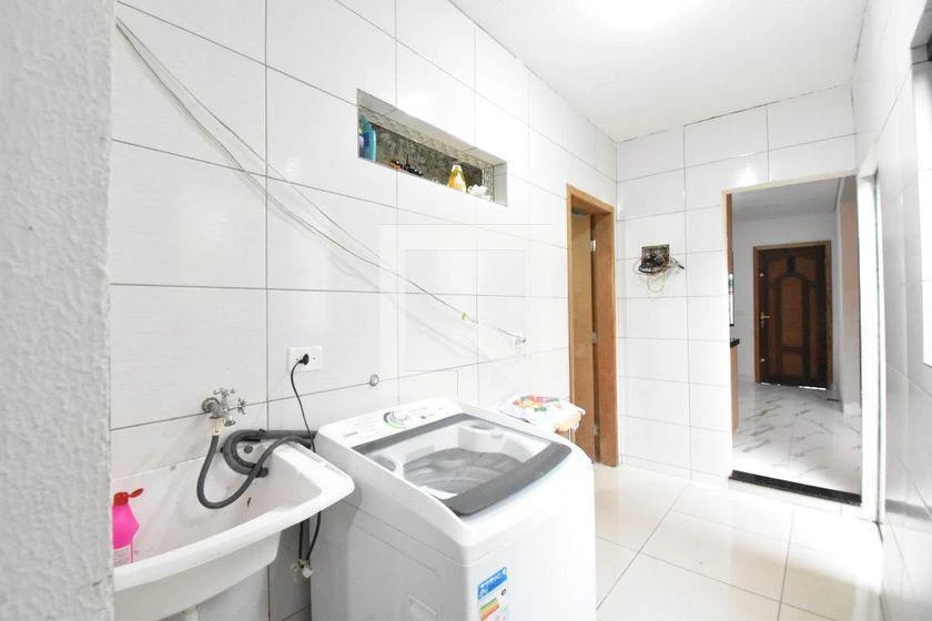 House for rent with 3 bedrooms and 200 m² and 2 parking — photo 17