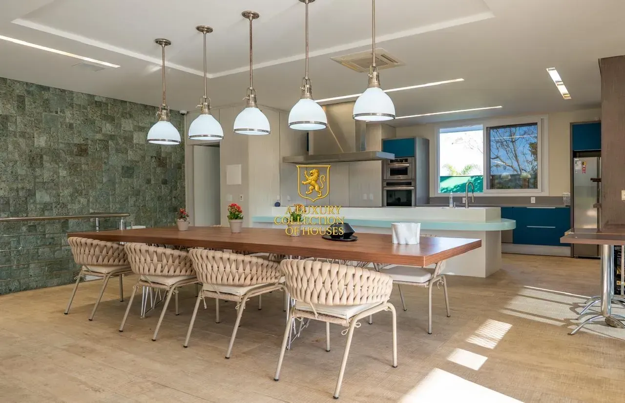 House with 27 bedrooms and 16 bathrooms — photo 19