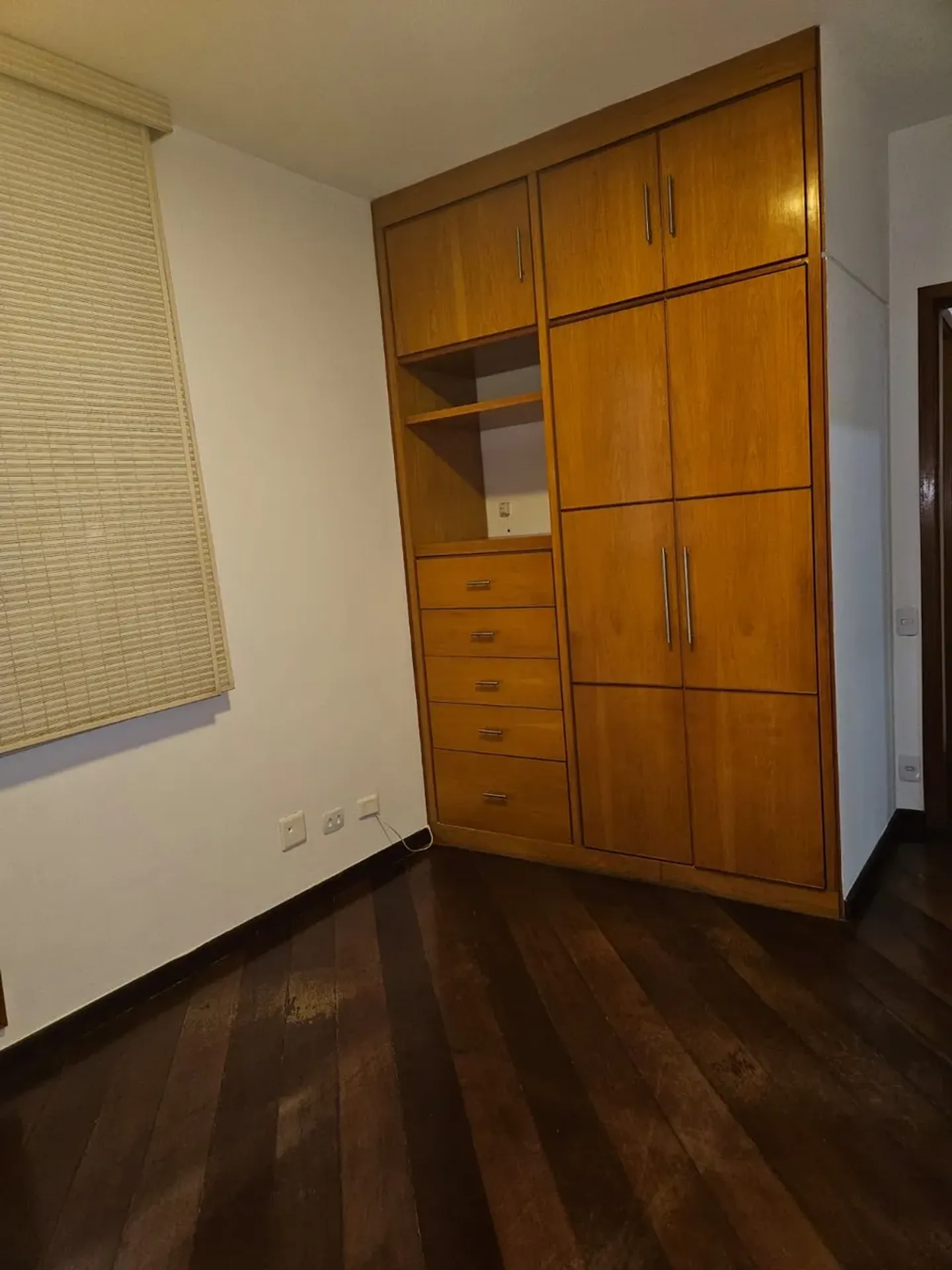 3-bedroom apartment with 2 parking spots and a view — photo 27
