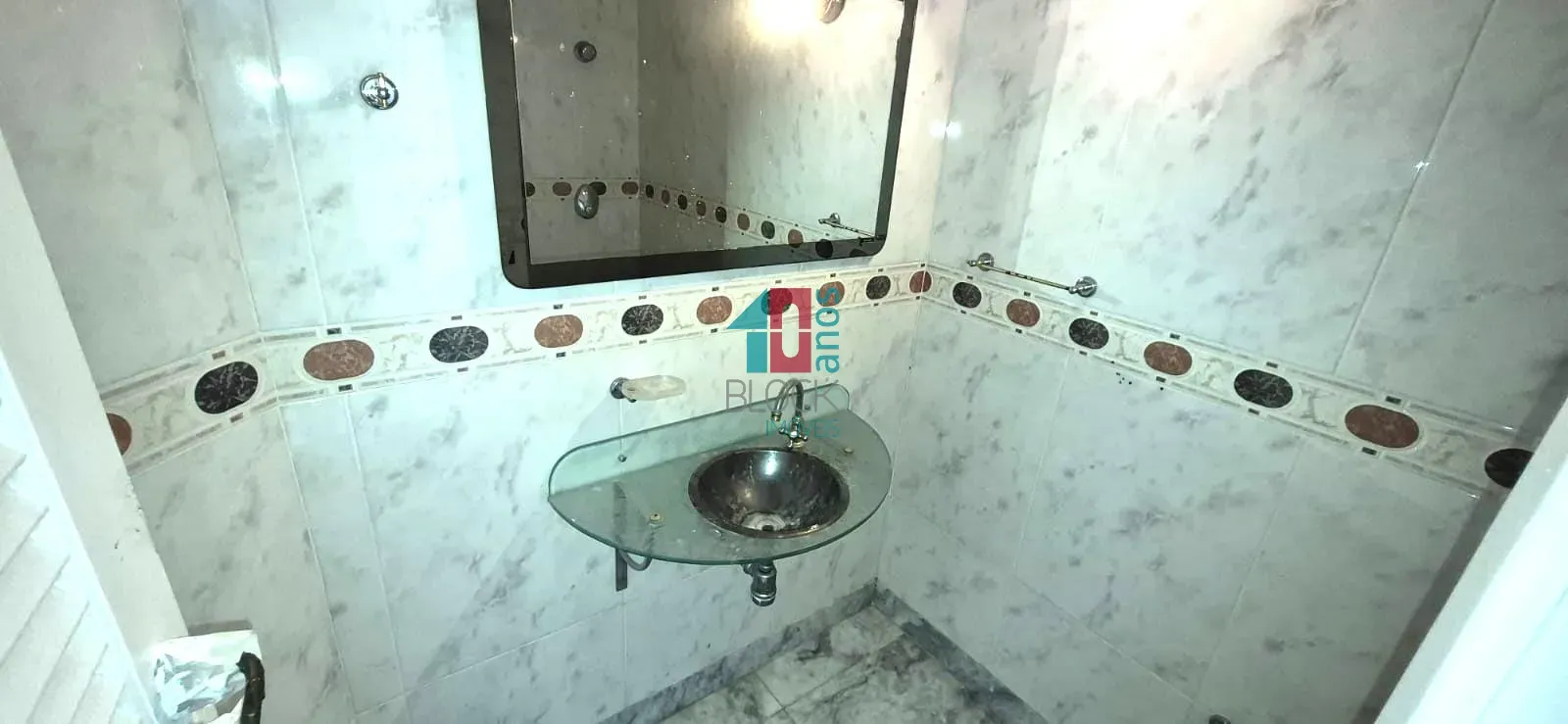 Apartamento com 4 quartos e cozinha separada — photo 15