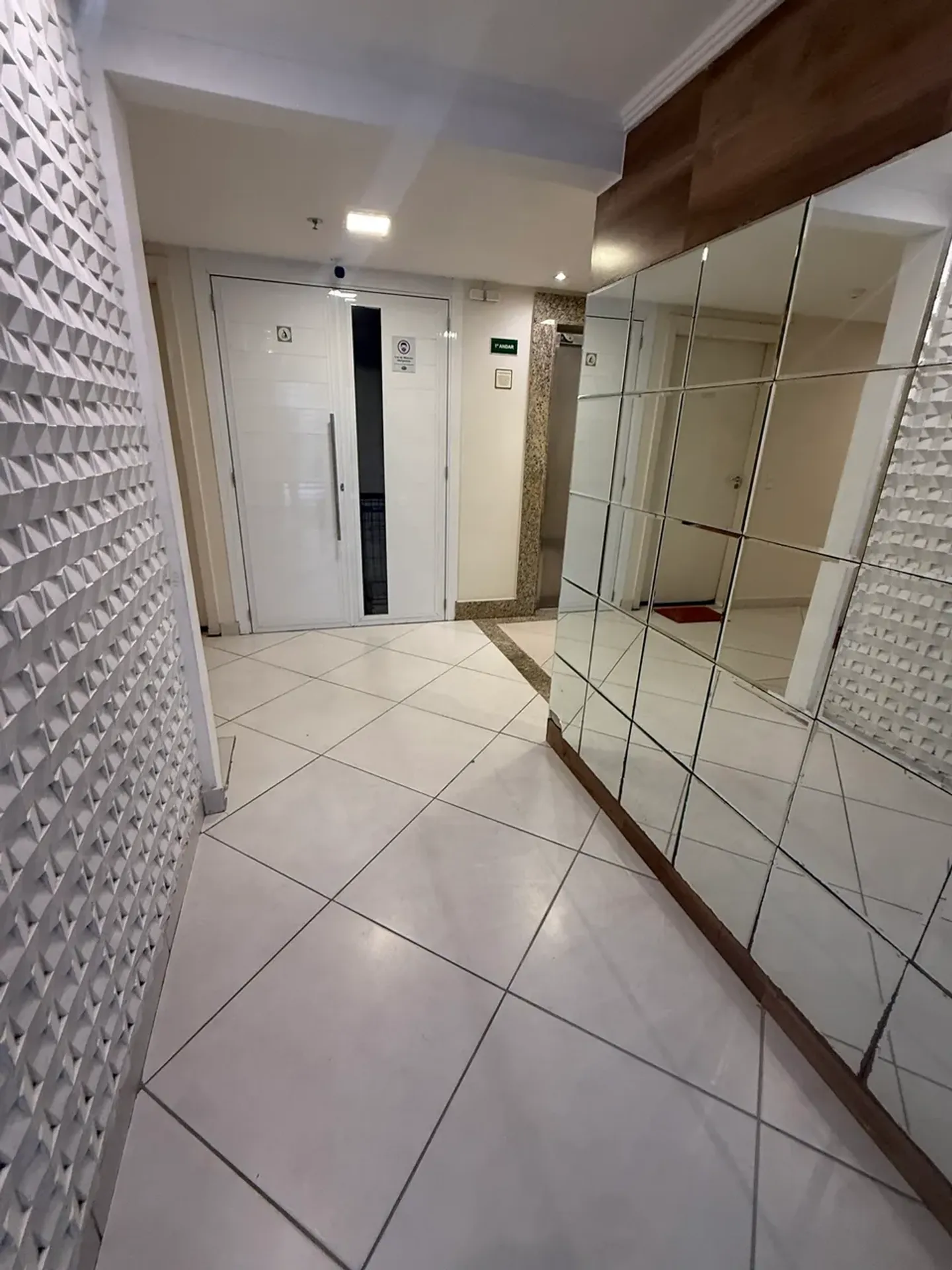 Apartamento de 2 quartos em condomínio com academia — photo 8
