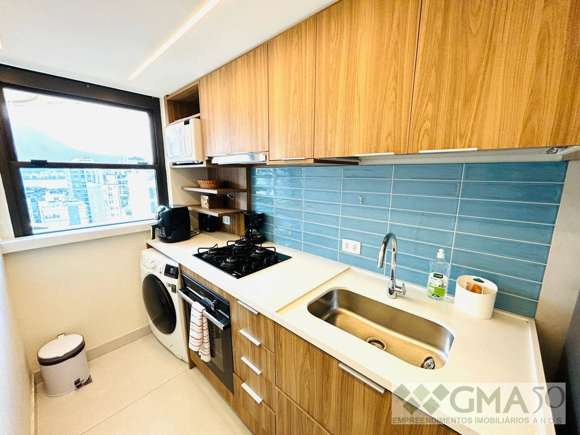 Furnished 87 m² apartment with open-plan kitchen and suite — photo 2