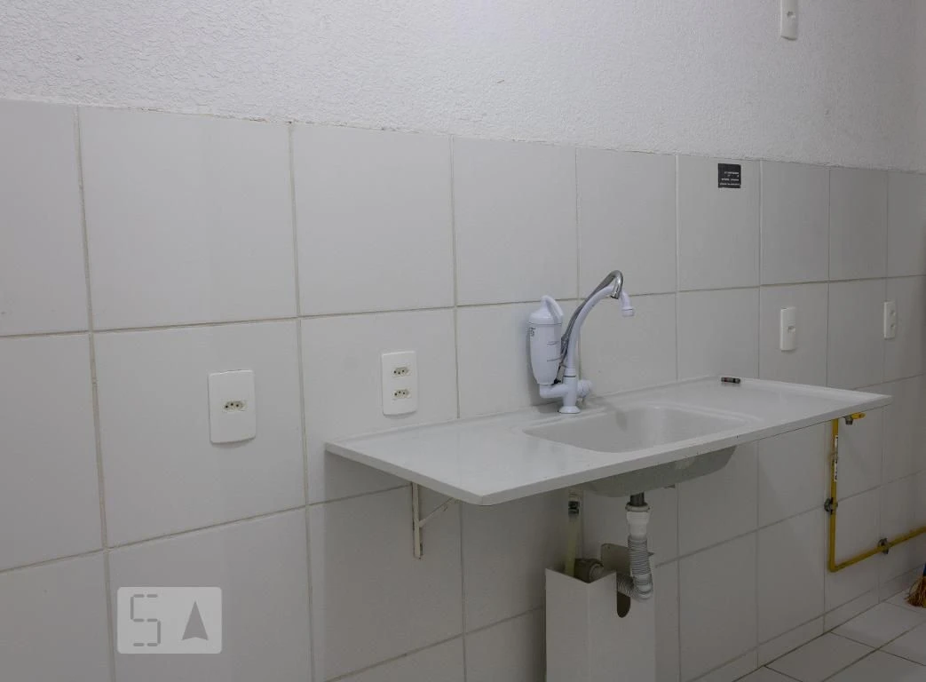 Apartamento com 2 quartos e área de lavanderia — photo 7