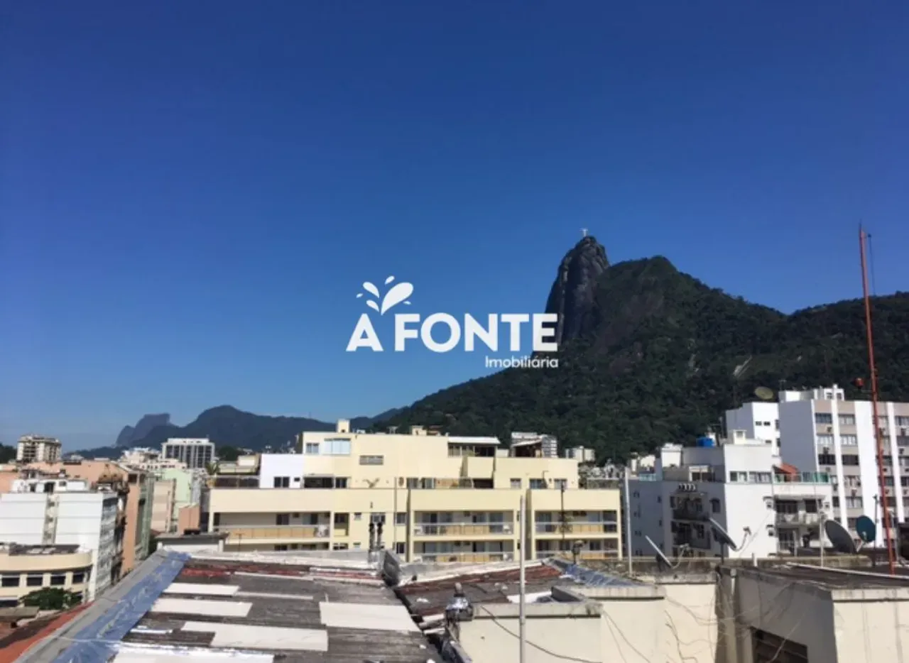 2-bedroom apartment with a mountain view in Rio de Janeiro — photo 25