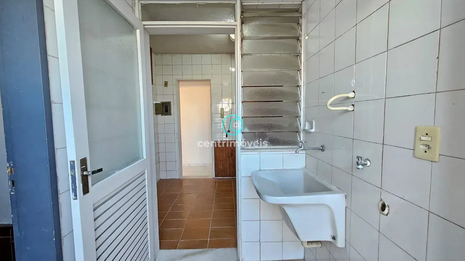 2-bedroom apartment with pool in the building — photo 28