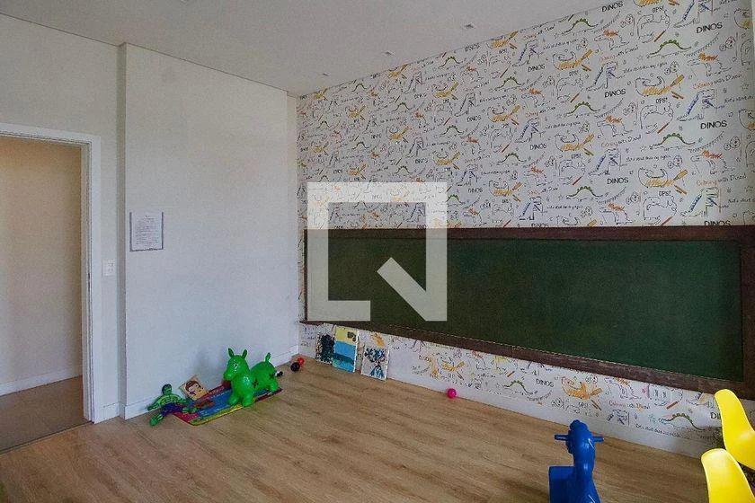 Home office in a 2-bedroom apartment, 80 m² — photo 31