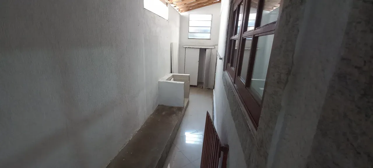 Unfurnished house with a closed kitchen and gas stove — photo 30