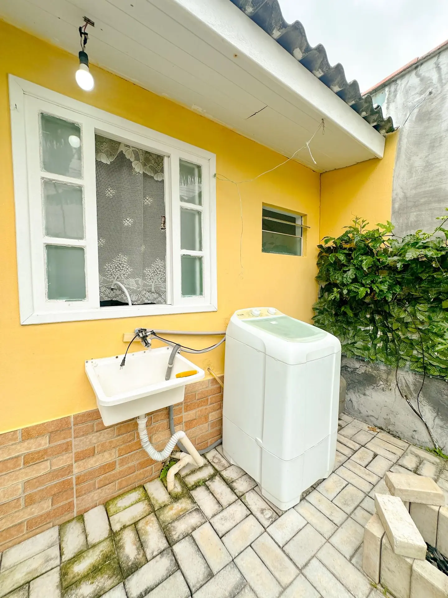 Washing machine in a one-bedroom apartment, 30 m² — photo 4