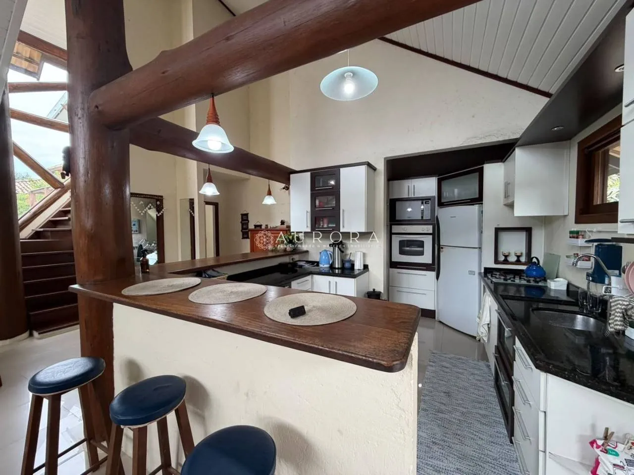 3-bedroom house with a washing machine — photo 2