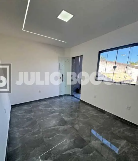 Casa com 4 quartos e 3 banheiros, cozinha integrada — photo 2