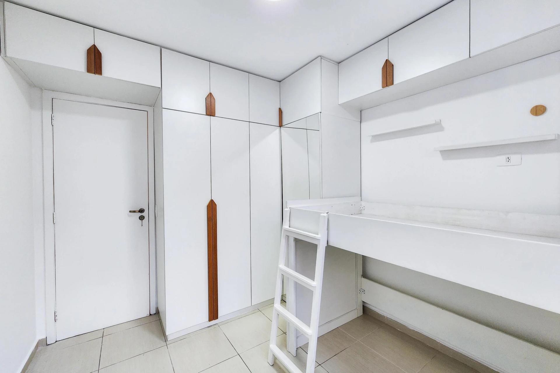 Apartamento, 72 m², com closet — photo 10