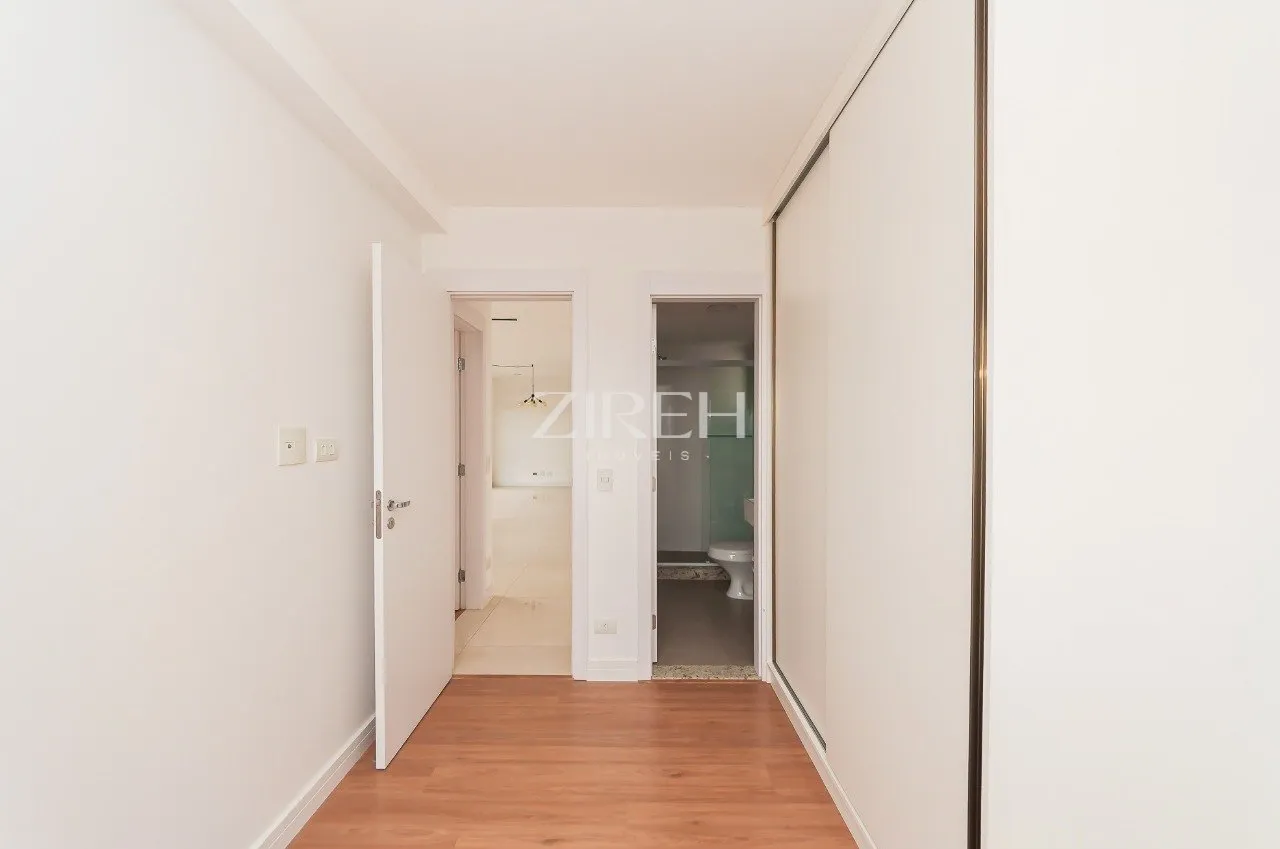 2-bedroom apartment in a building with a tennis court — photo 21