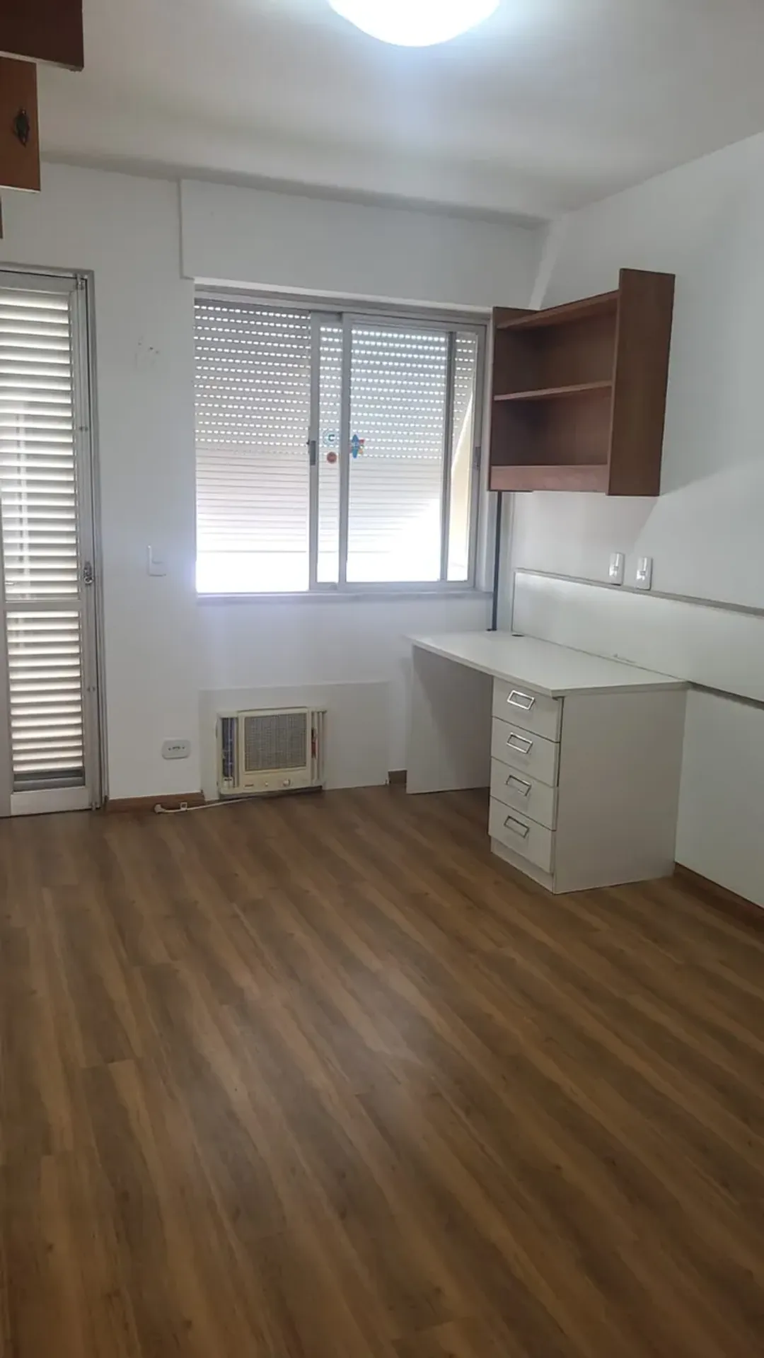 3-bedroom apartment with a bathtub in Rio de Janeiro — photo 17