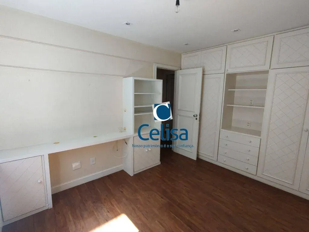 Furnished 294 m² apartment with a balcony grill — photo 33