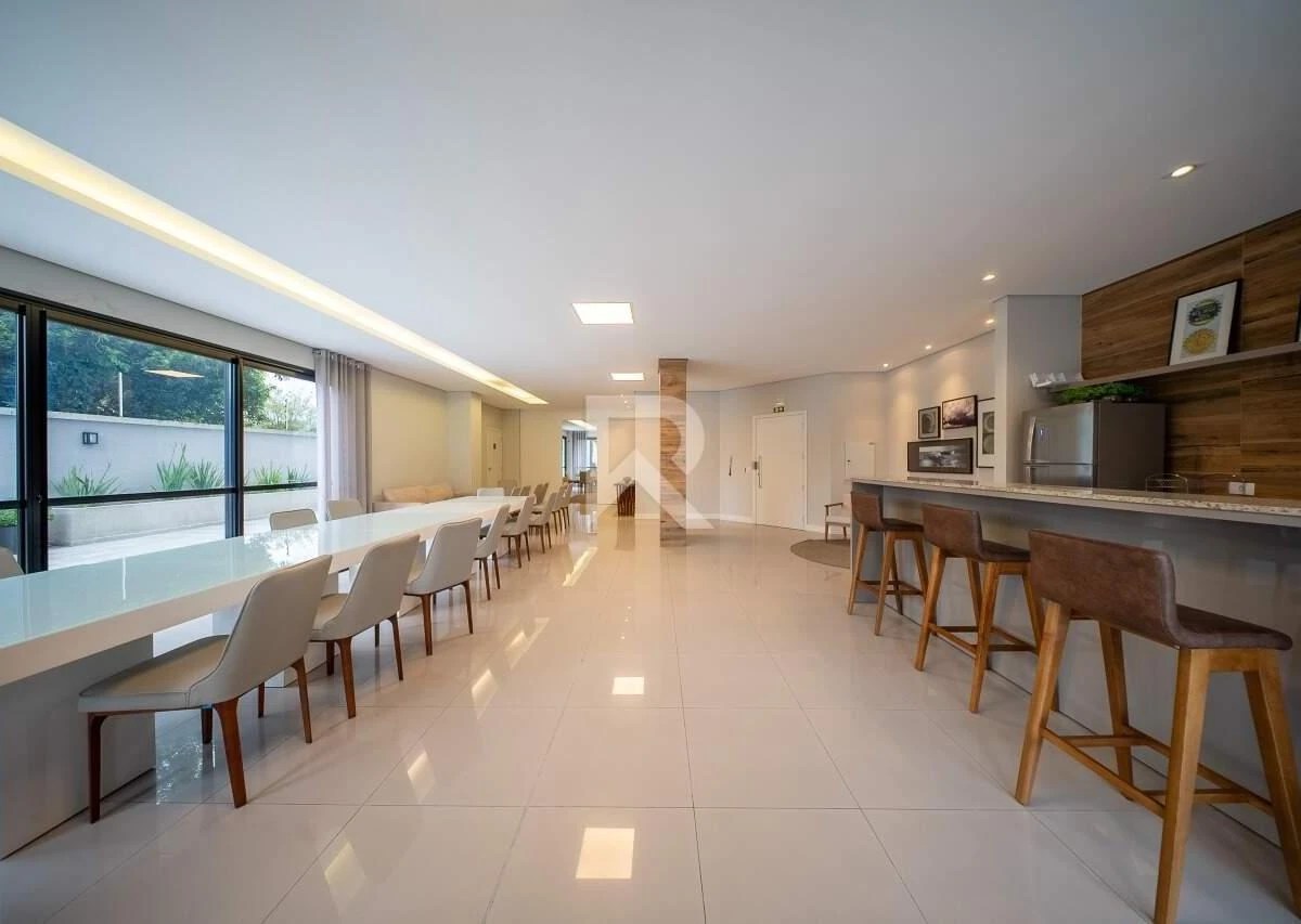 Furnished apartment, 150 m², with a glass-enclosed balcony — photo 39