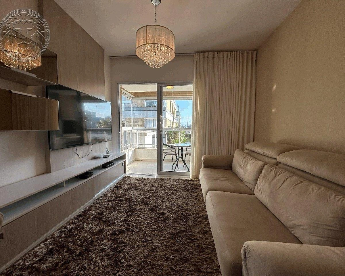Balcony with a grill in a 2-bedroom apartment, 91 m² — photo 17