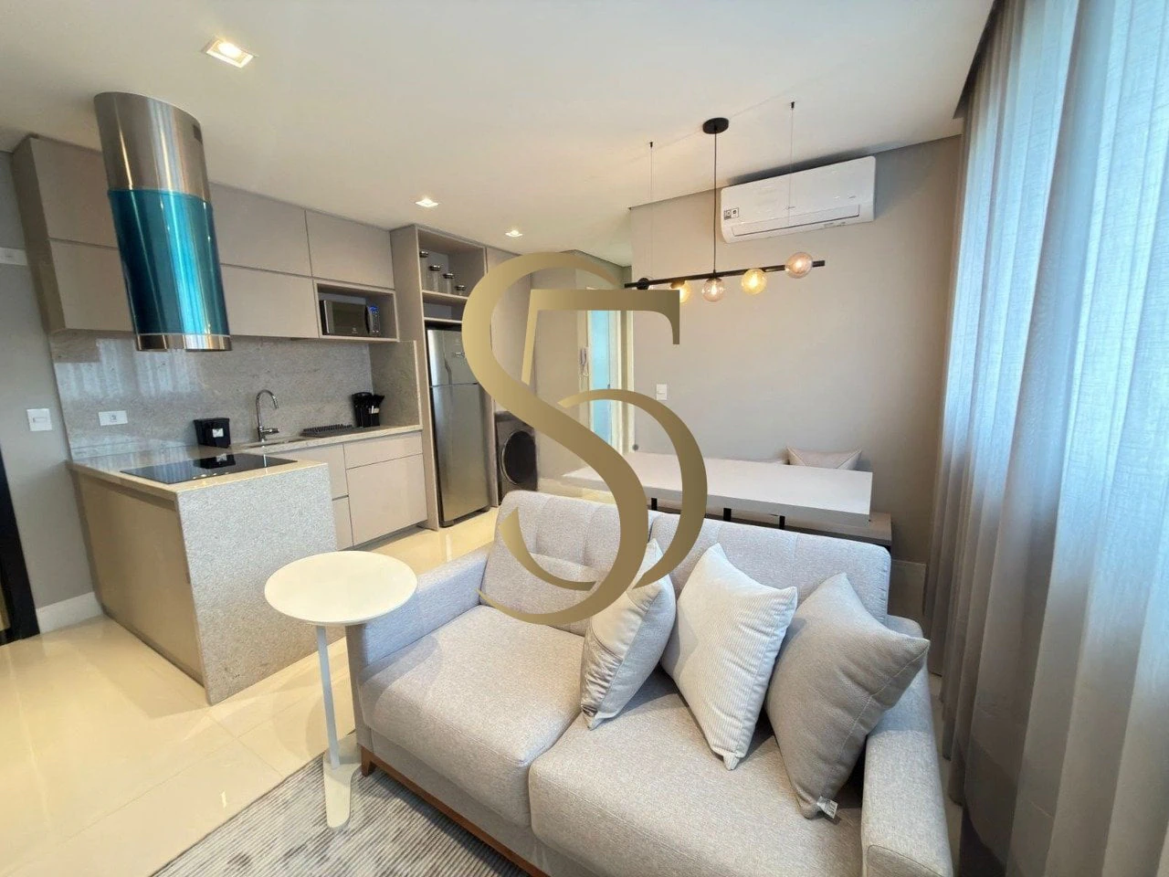 One-bedroom apartment with a washing machine in Curitiba